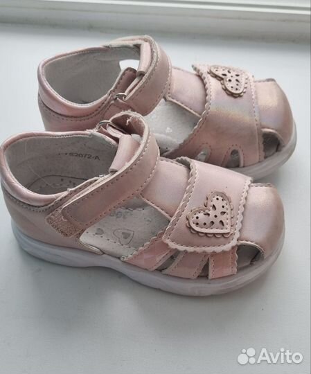 Сандали на девочку 24 размер