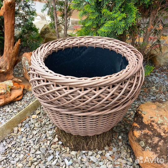 Садовое кашпо из экоротага