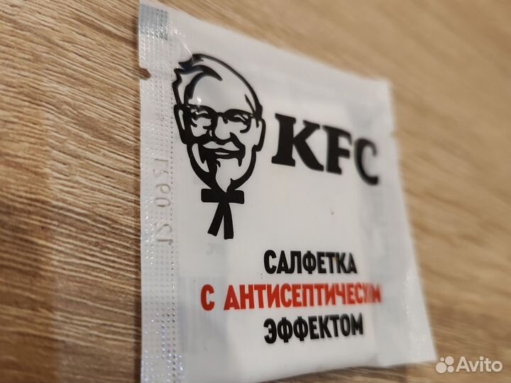 Легендарная антисептическая салфетка KFC