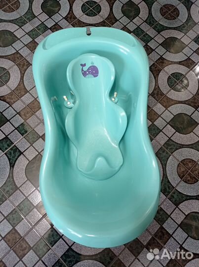 Ванночка для купания с горкой