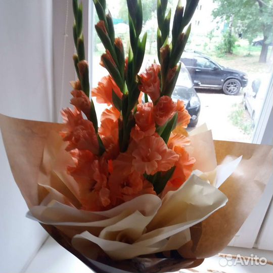 Букеты из живых цветов