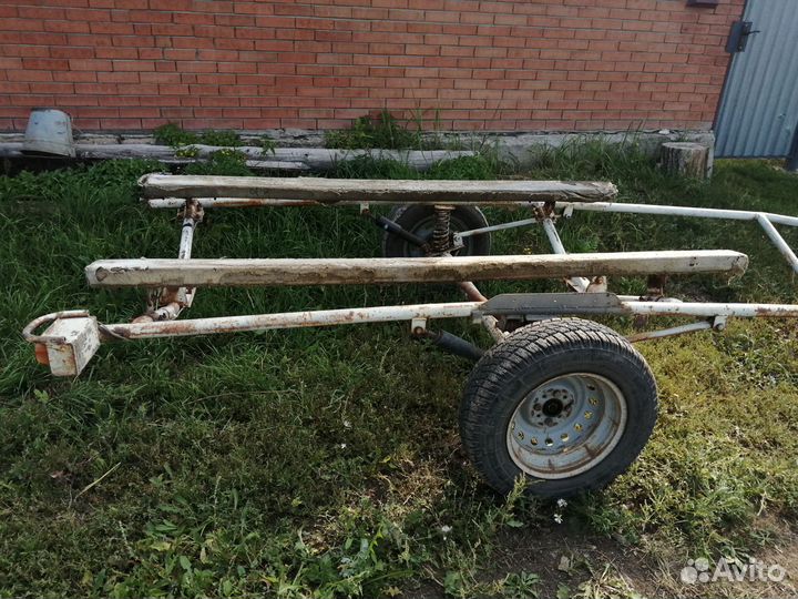 Лодочный прицеп