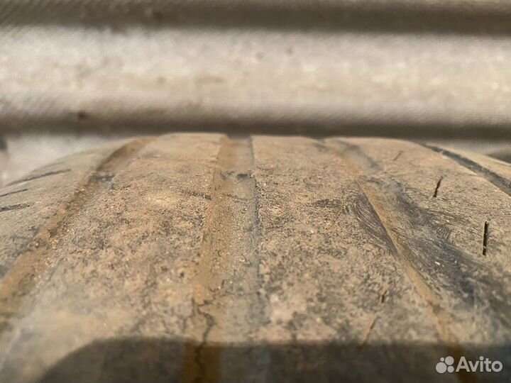 Pirelli Cinturato P7 235/45 R17