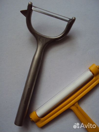 Прибор для чистки овощей фруктов Fackelmann