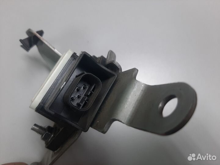 Датчик ускорения Nissan Teana J32