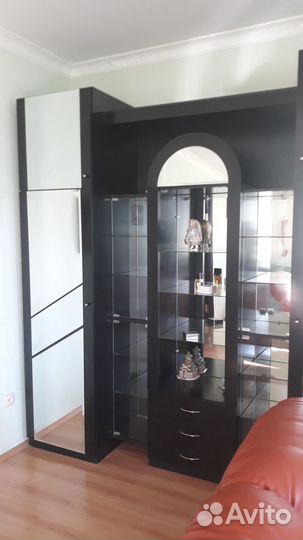 Шкаф сервант бу