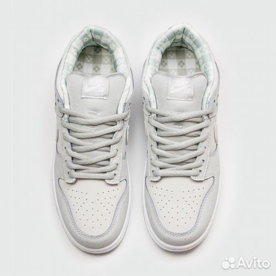 Nike SB Dunk Low White Lobster new