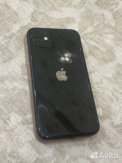 iPhone 11, 64 ГБ