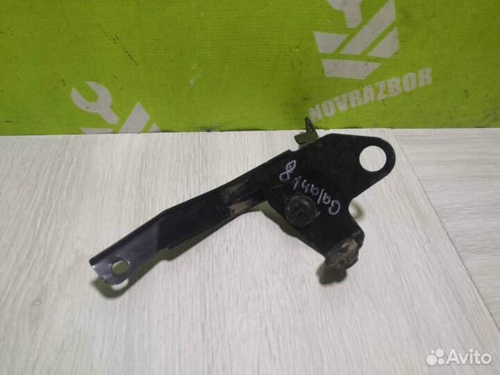 Кронштейн (сопут. товар) Митсубиси Галант 8