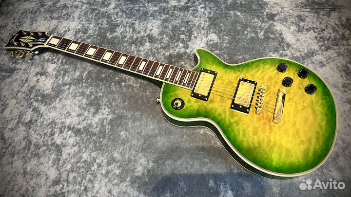 Электрогитара Gibson Les Paul Emerald Green