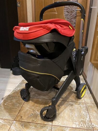 Коляска Doona + с базой isofix