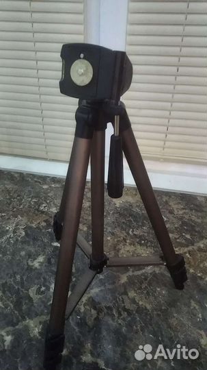 Штатив для фотоаппарата
