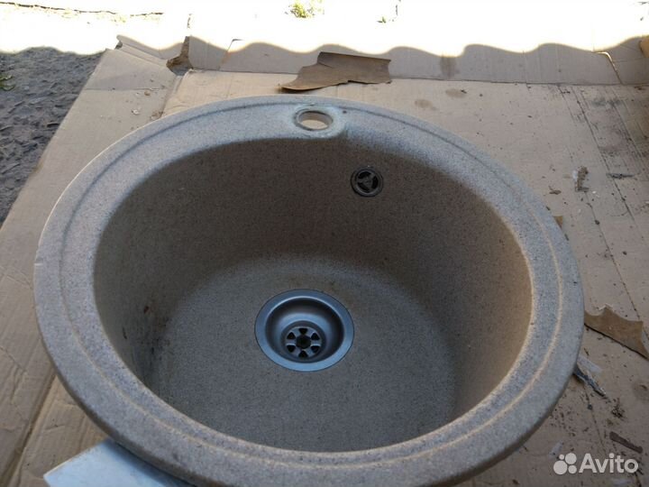 Раковина для кухни из искусственного камня