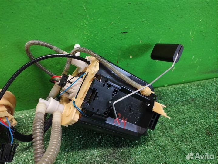 Топливный насос Land Rover Discovery 4 2010