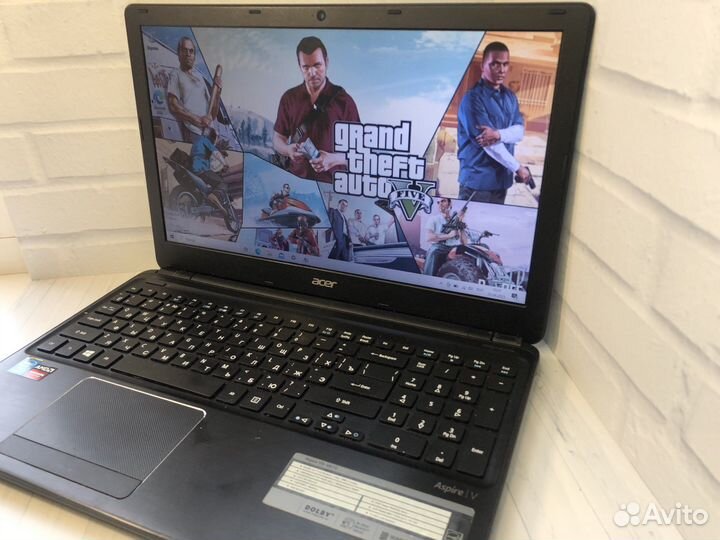 Игровой ноутбук Acer 2 видеокарты/i3/8gb