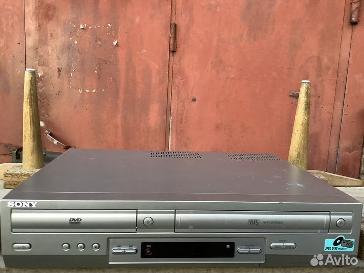 Видеомагнитофон с DVD HI-FI Стерео на Выбор