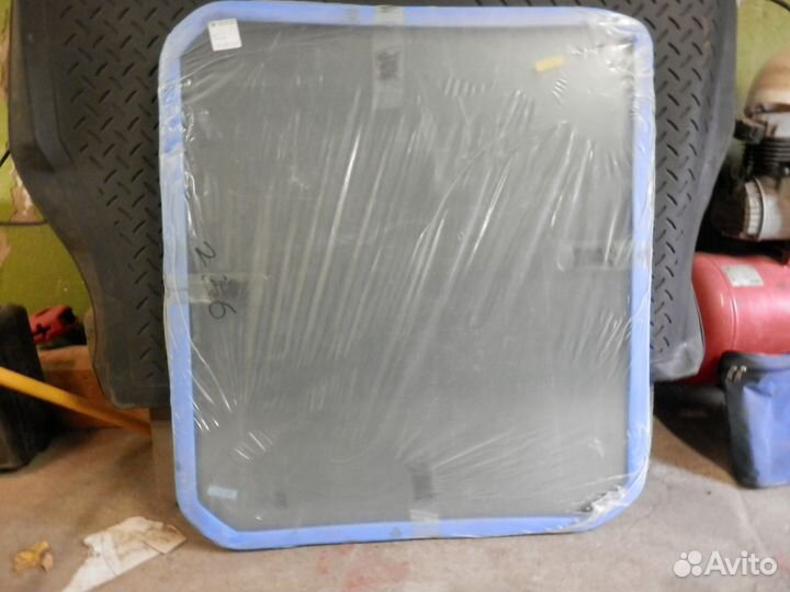 Стекло крыши погрузчика jсb