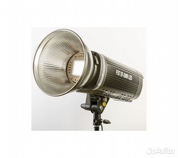 Светодиодный осветитель FST EF-200R Sun Light 5500