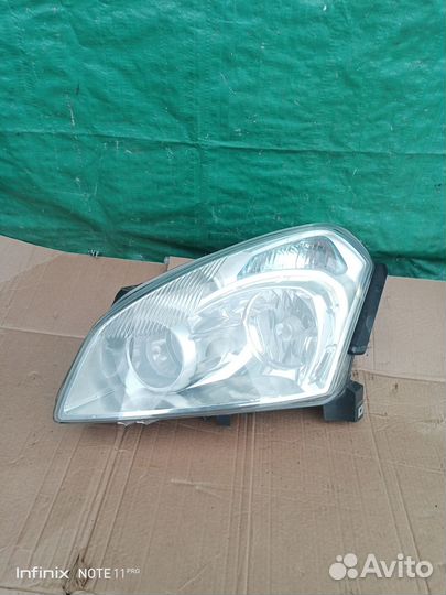 Фара Ниссан Кашкай Nissan Qashqai 2008 г