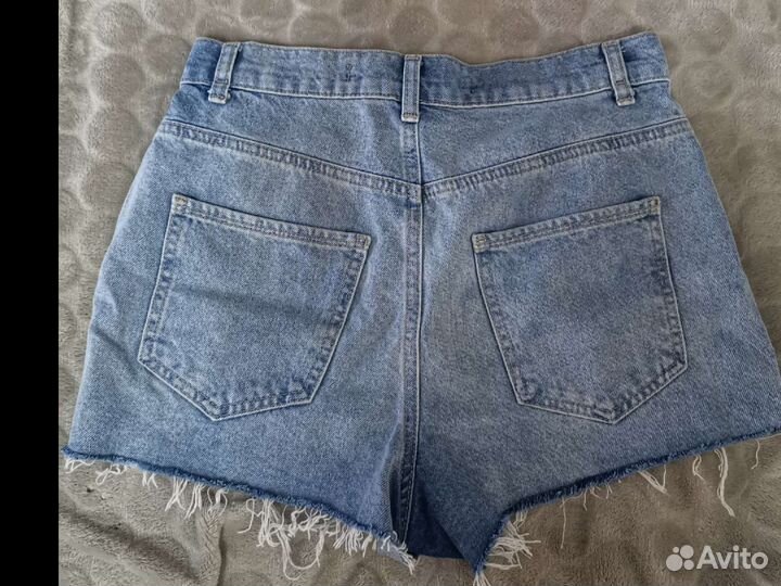 Джинсовые шорты