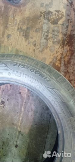 Goodyear EfficientGrip SUV 4x4 215/60 R17 T