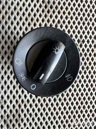 Переключатель света фар Volkswagen