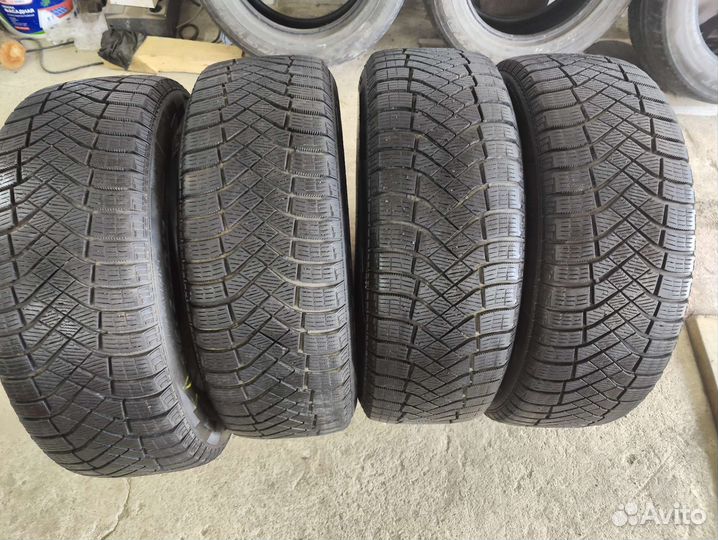 Pirelli Ice Zero FR SUV 215/60 R17 100T