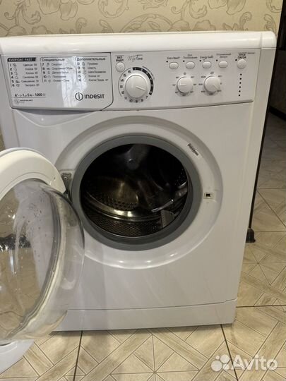 Стиральная машина автоматикеская indezit