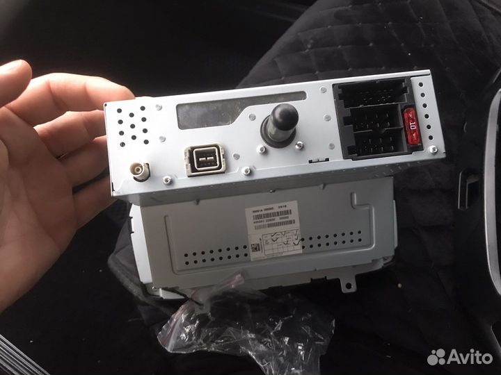 Штатный магнитофон vesta