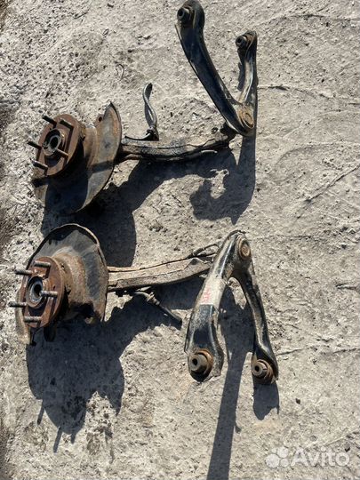 Кулак передний Honda CR-V RD1. 99 г.в