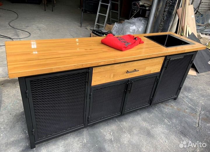 Кухня лофт из дерева и металла в стиле лофт