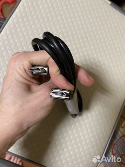 Кабель hdmi, VGA, USB 3.0, дисплей-порт и т.д