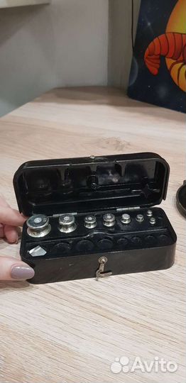 Весы лабораторные кзф 1975г