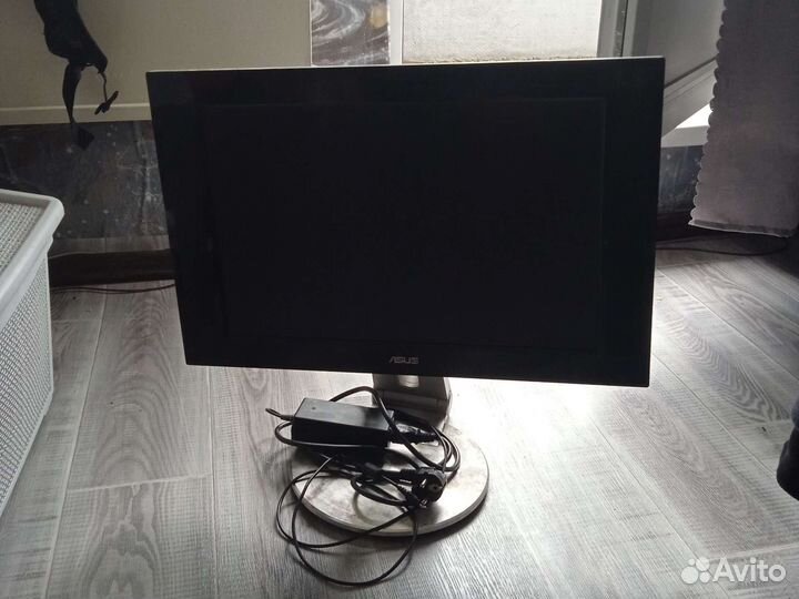 Монитор asus