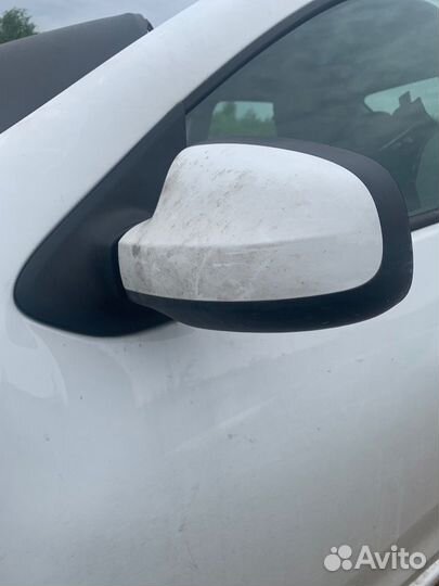 Зеркало заднего вида боковое левое Renault Logan