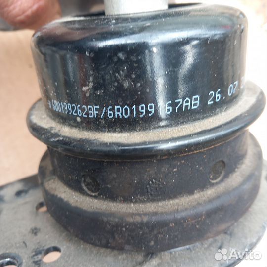 Фольксваген пола подушка двигатель