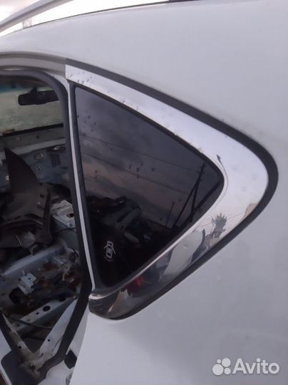 Стекло кузовное заднее левое Infiniti Ex35 J50