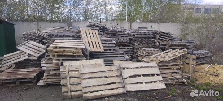 Поддоны деревянные б/у продам