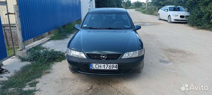 В разборе Opel Vectra B