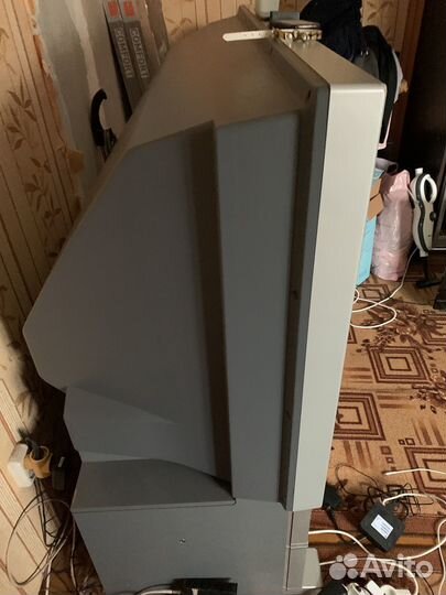 Продам проекторный телевизор sony