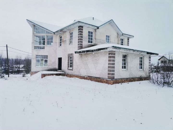 Коттедж 329,5 м² на участке 25 сот.