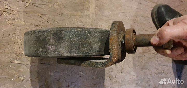 Колесо для тачки строительной и садовой