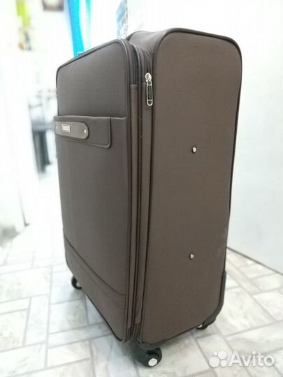 Чемодан на колёсах