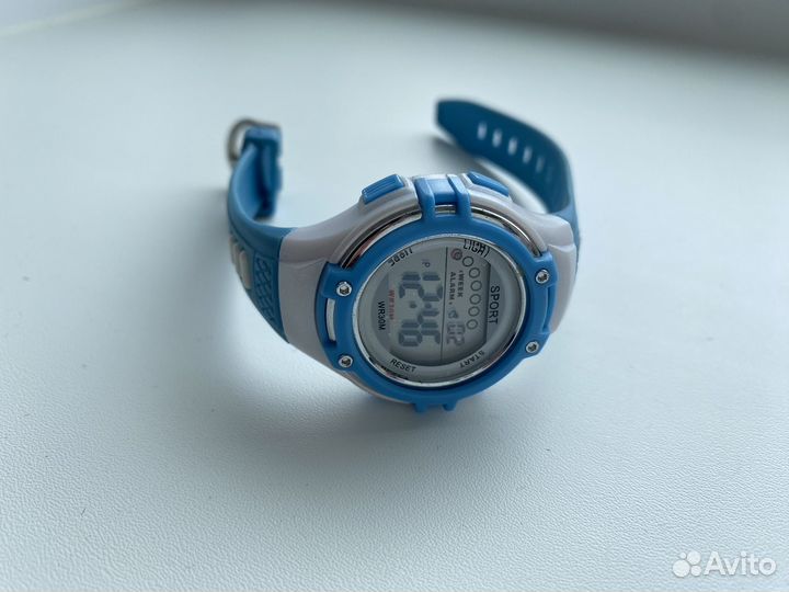 Наручные электронные детские часы голубые