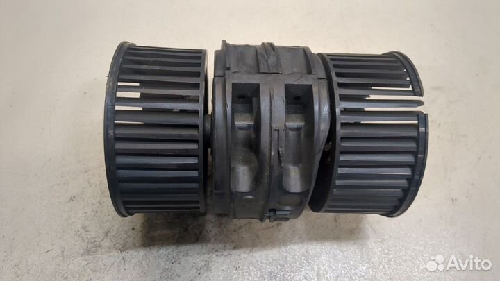 Двигатель отопителя Renault Megane 3, 2010