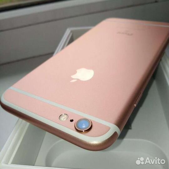 Телефон iPhone 6s