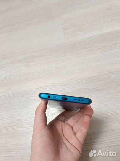 Xiaomi Mi 9, 4/64 ГБ