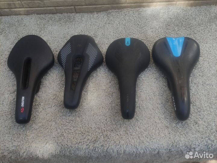 Седло велосипедное средней ширины