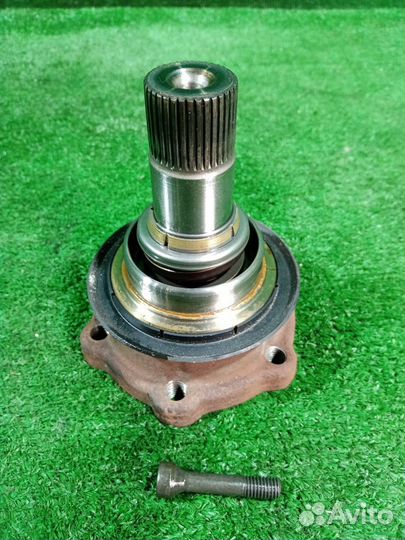 Фланец кпп / привода / шруса внутреннего левый