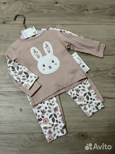 Комплект из 2ух костюмов c&a 68р